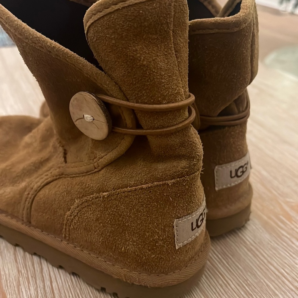 Girls UGGS